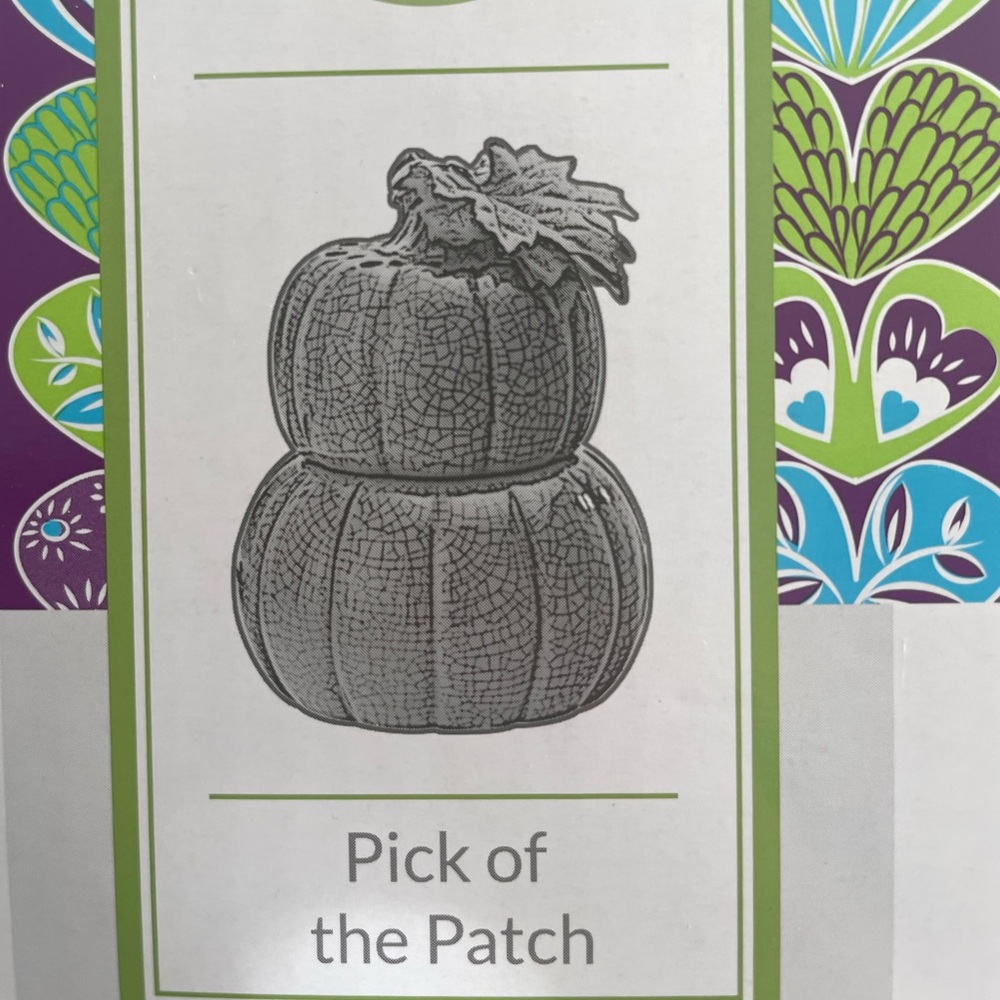 Scentsy Pick of the Patch tart warmer